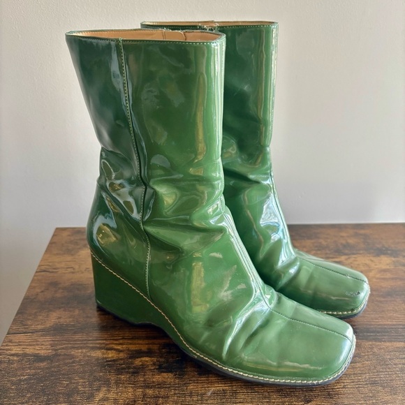 Rockport| Stylish Waterproof Green Women's Wedge Mid-Calf Side Zip Boots Sz 8M - Picture 1 of 8